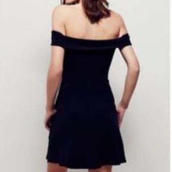 Free People Beach Brand Corrine Off the Shoulder Dress Black Size Small - Picture 2 of 3